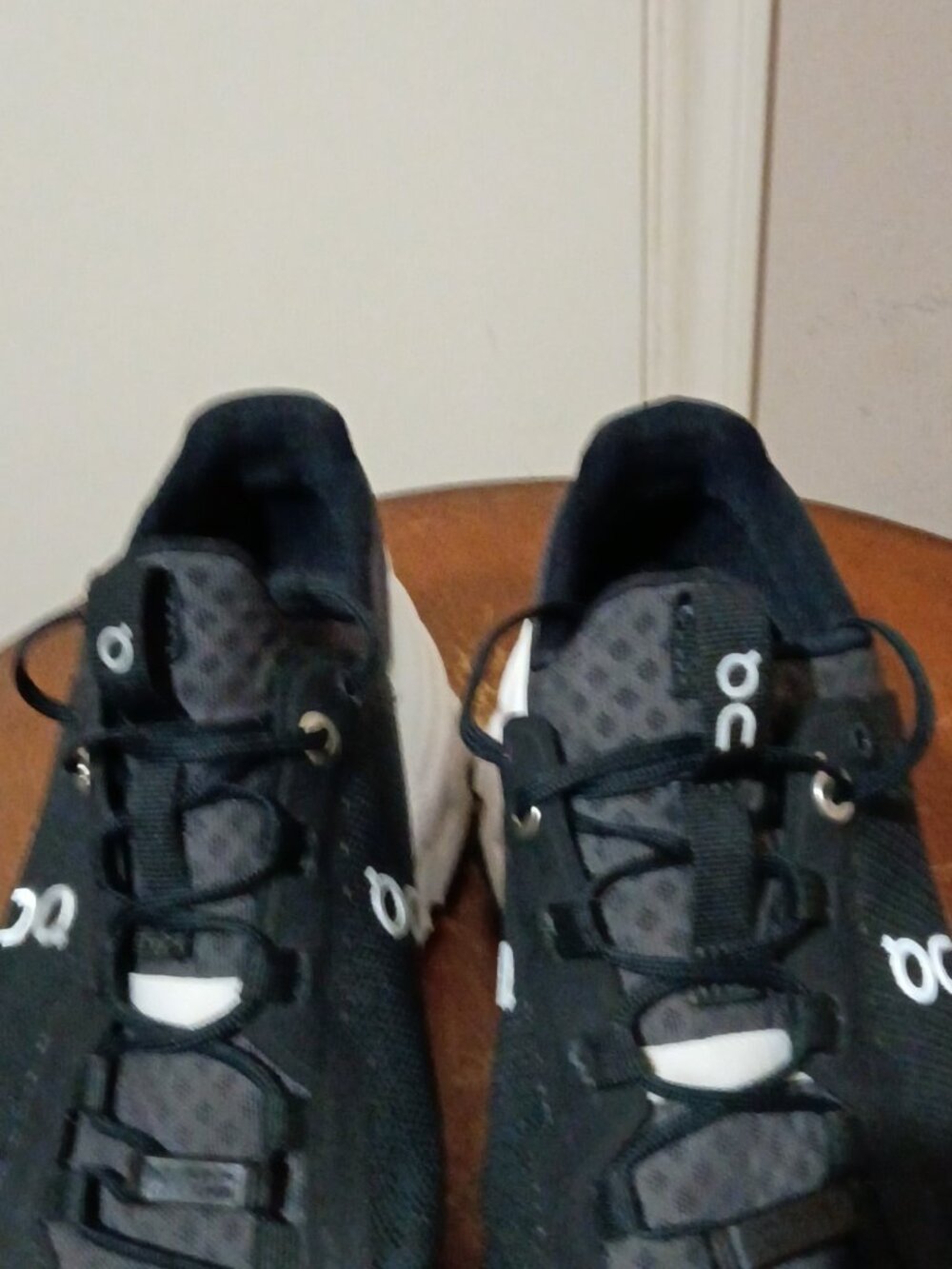 On Cloudultra Swiss Engineering Women's Size 9.5 Running Shoes Black White - Picture 6 of 13